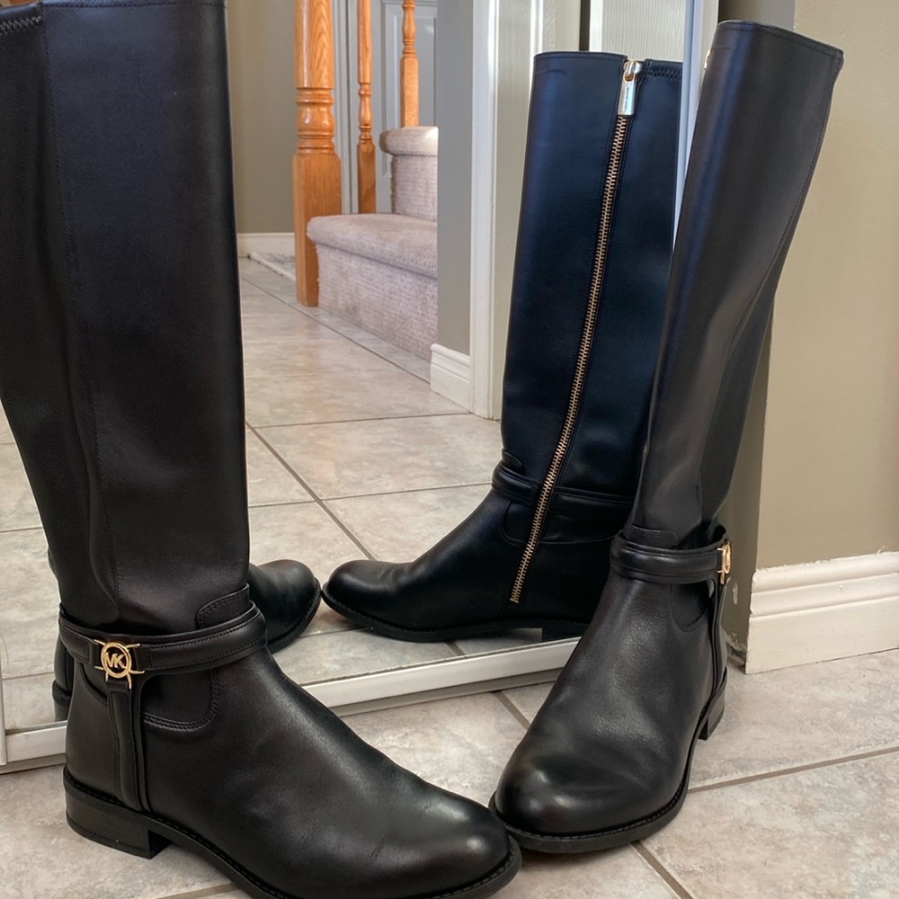 Micheal kors leather and vegan leather knee high boots- size 7